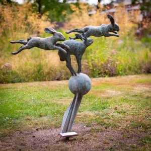 J. en M. Bremers > Drie hazen kopen?