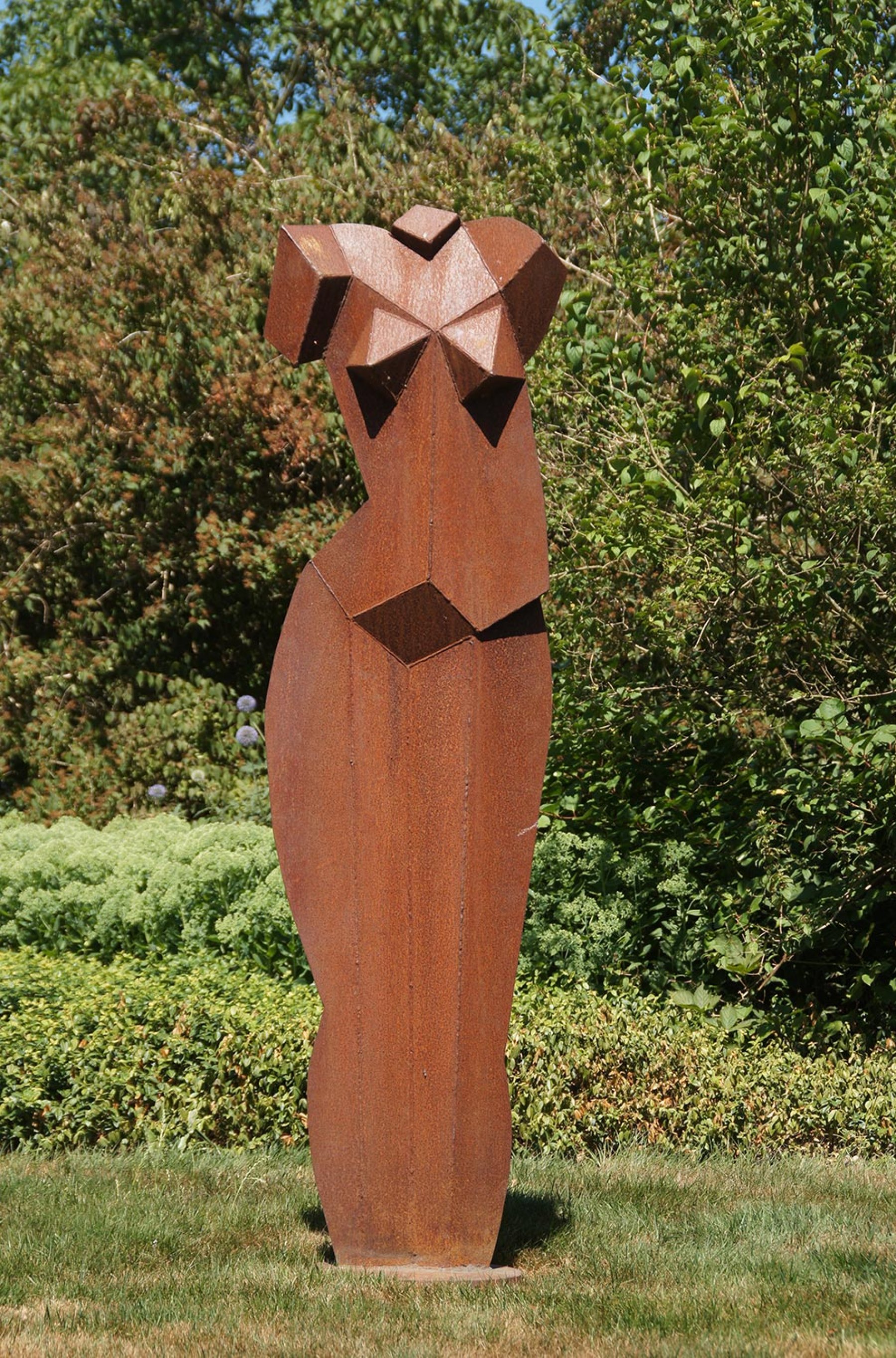 Cortenstaal: Staande tors van Margriet Barends kopen? Kunst Staande tors van Margriet Barends kopen?